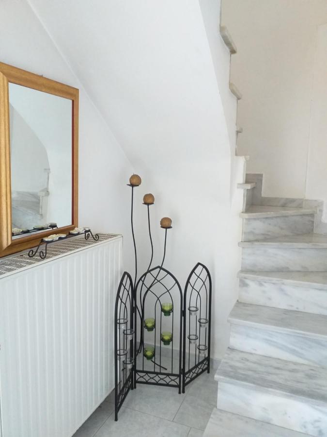Roulas Cozy Apartments Artémida Eksteriør bilde